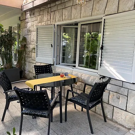 Terrace Lejlighed *